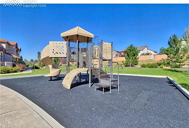 4774 Sand Mountain Point — Photo 23