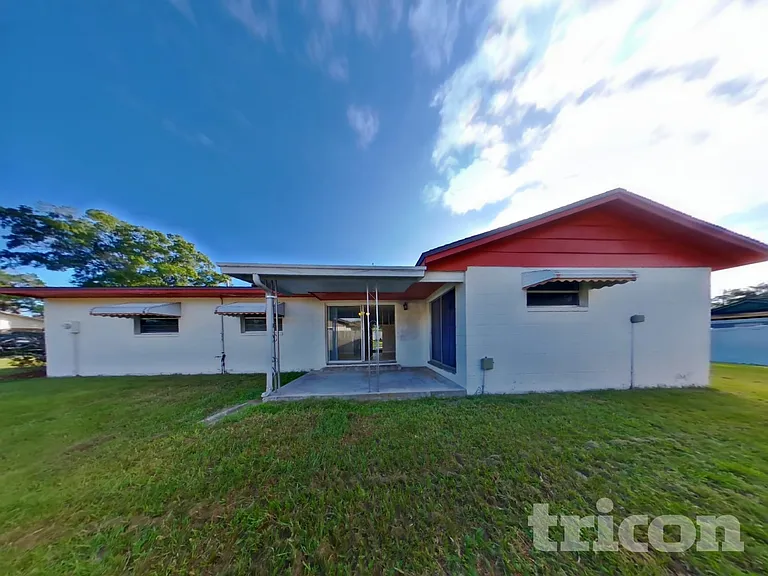 1484 Bloomingdale Rd — Photo 16