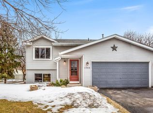 1365 Thistle Ln, Shakopee, MN 55379