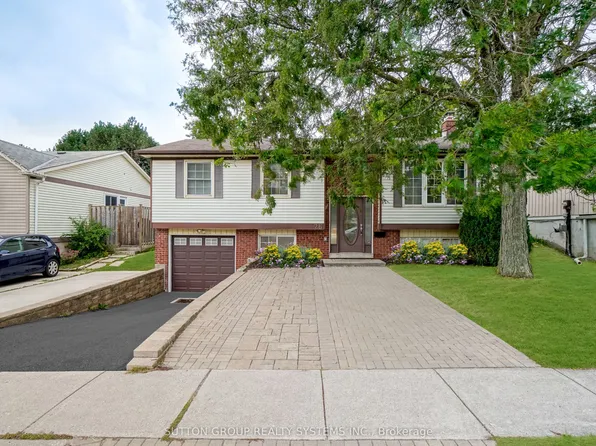 28 Cindy Ave, Cambridge, ON N3C 3J2