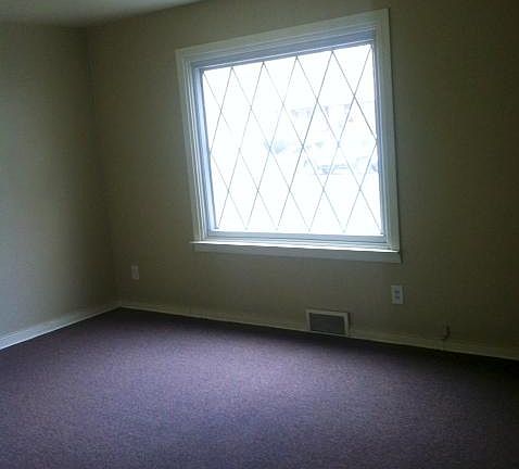 2nd image of 2769 Falls St