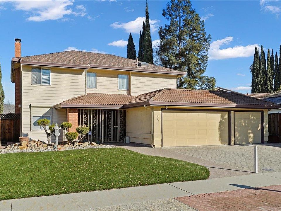 1st image of 245 Oronsay Way
