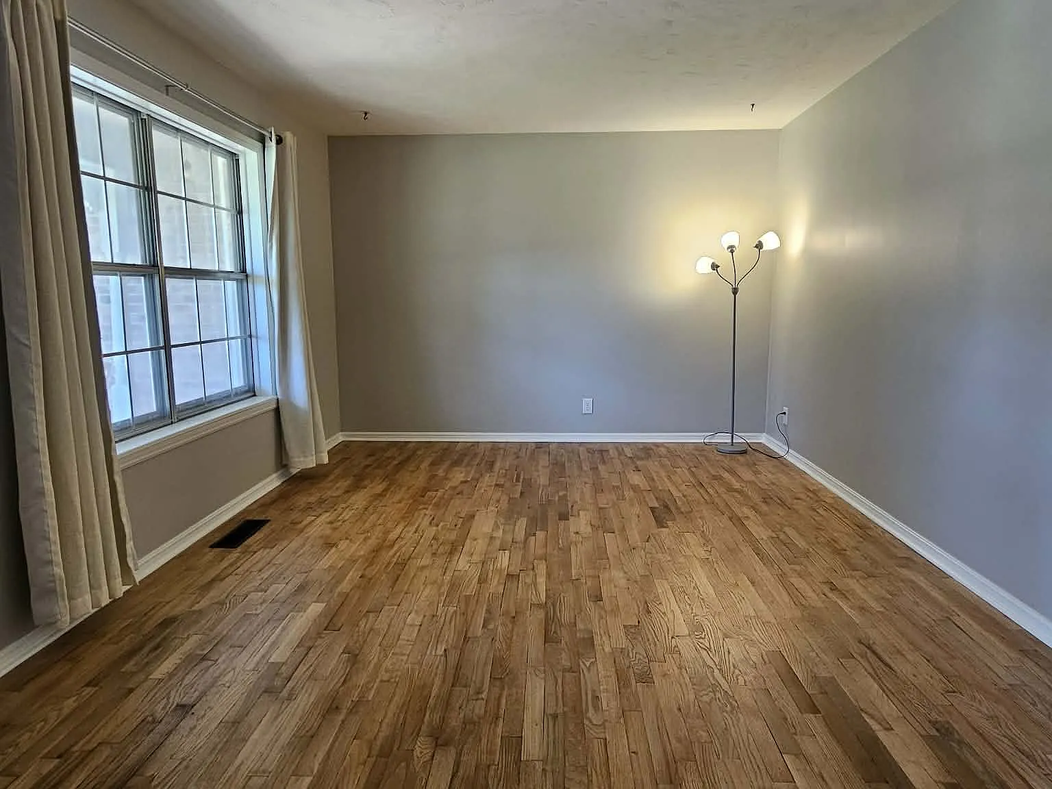 3 bed, 1554 sqft, $675 — Photo 3