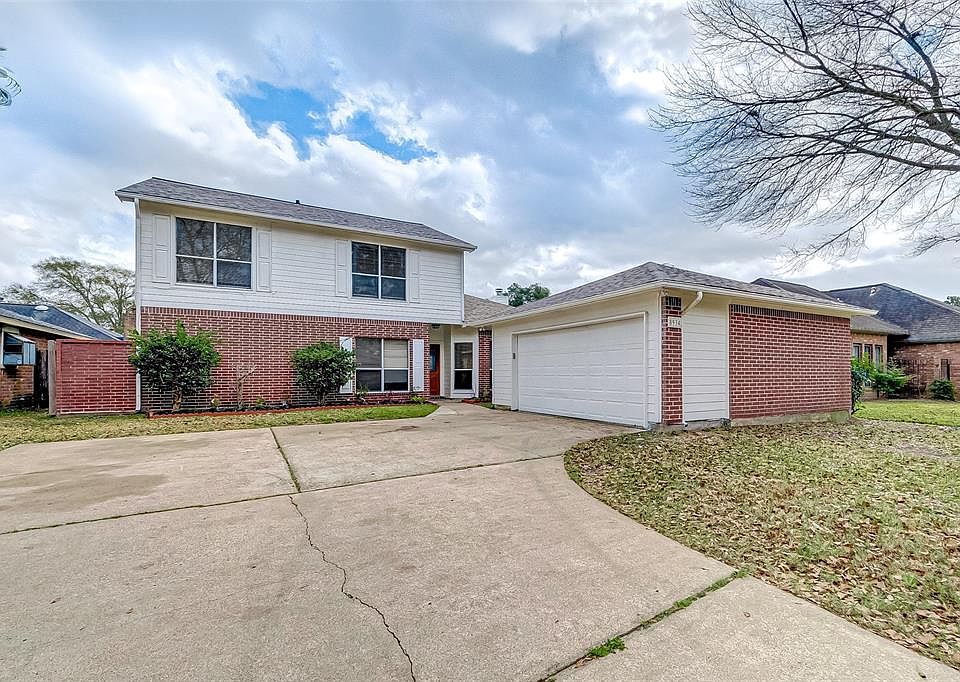 1st image of 8934 Arlington Forest Dr