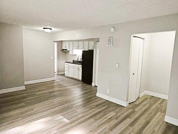 4th image of 2346 Willow St #620f2d22d