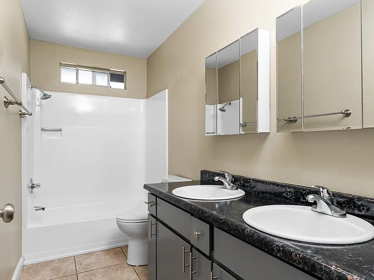 Cedar Park Apartments — Photo 36