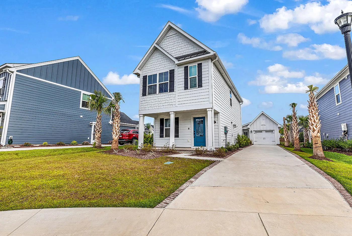 3 bed, 2.5 bath, 1326 sqft, $2,300 — Photo 1