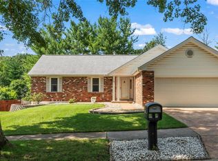 2347 Westclub Terrace Ct, Ballwin, MO