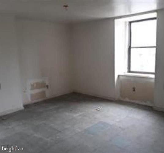 2nd image of 1717 W Tioga St