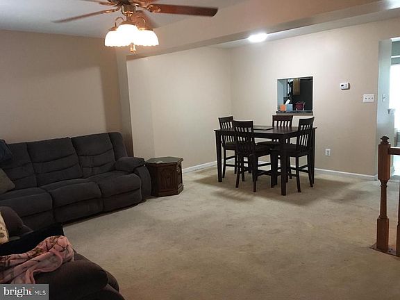 3rd image of 4700 Turnberry Dr