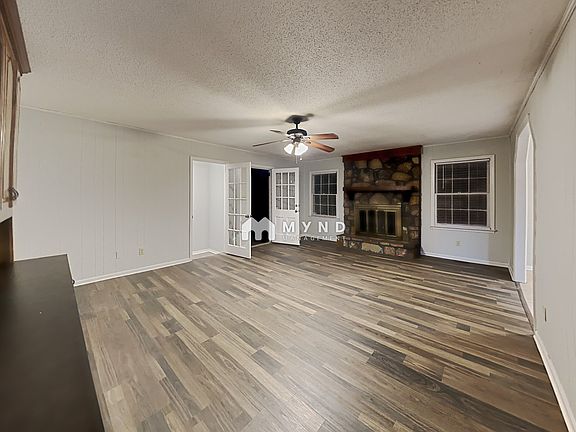 5th image of 820 Northcrest Dr