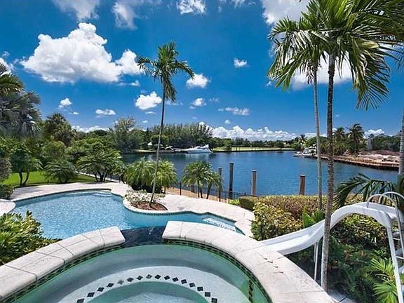 Wide Lagoon Views