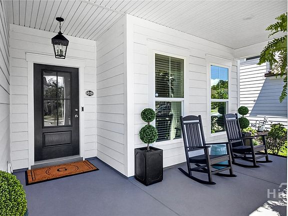 2nd image of 122 Canter Court