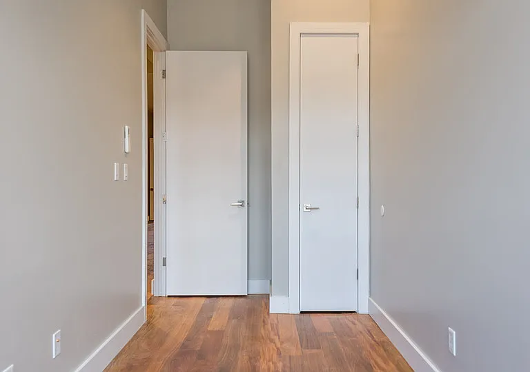 228 Kingsland Ave #3R — Photo 17