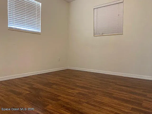 302 Georgetown Ave — Photo 25