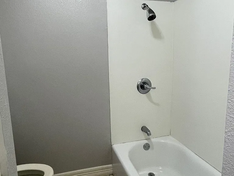 222 E Phillips Rd #9 — Photo 6