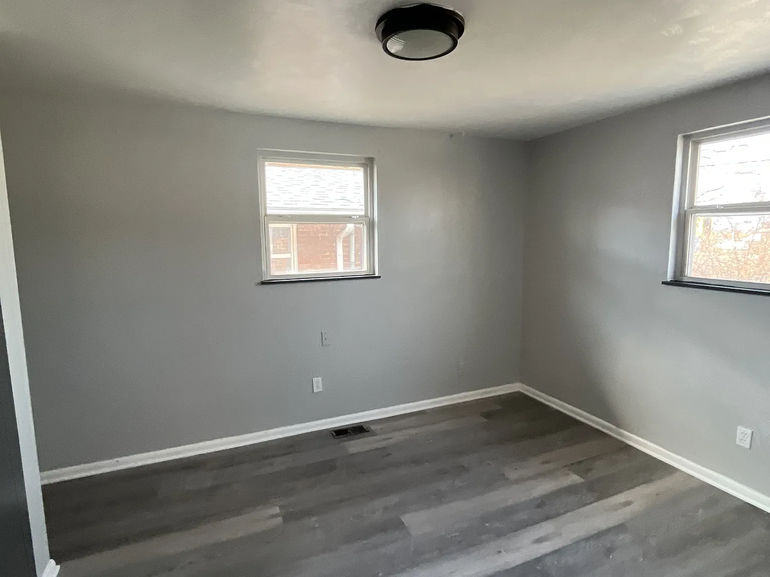 2257 Hepburn Avenue - B — Photo 3