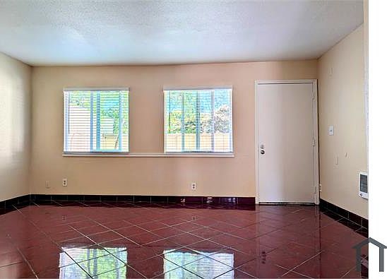 3rd image of 96 Jose Figueres Ave