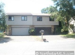 2751 Mississippi St, New Brighton, MN 55112