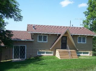 621 Arrowhead Dr, North Platte, NE 69101