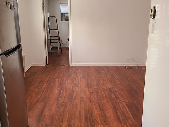 4th image of 708 Avenue Y