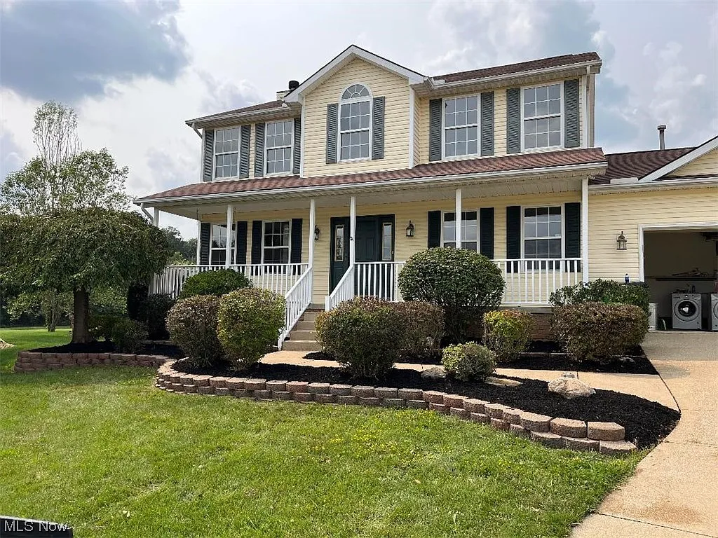 590 Breiton Cir photo 1