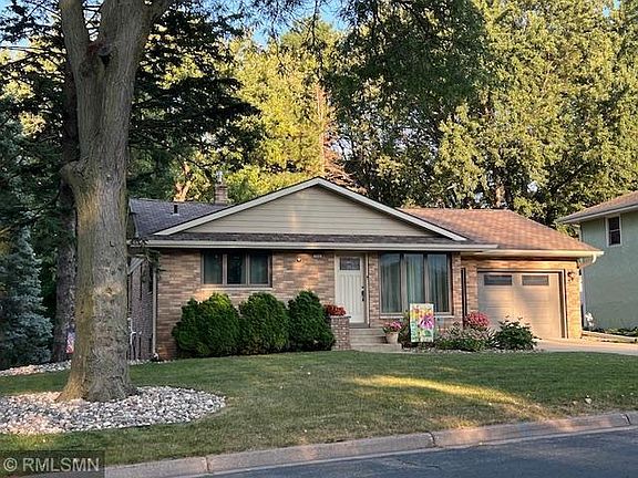 2nd image of 906 Christensen Ave