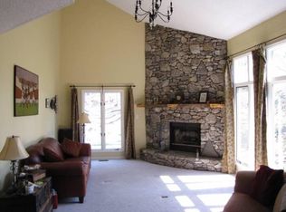 74 Crabapple Ln, Asheville, NC 28804