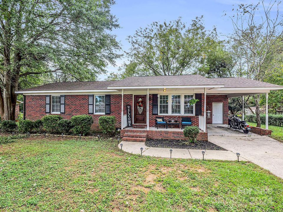 1st image of 228 Southfork Dr