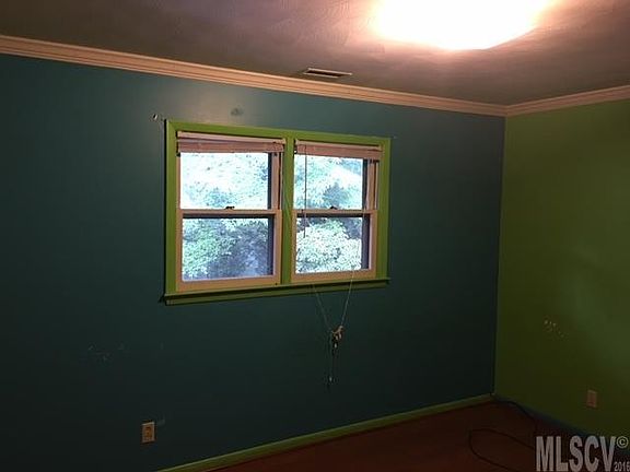 4th image of 3512 Wyndham Ln