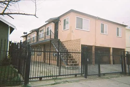 1212 83rd Ave photo 1