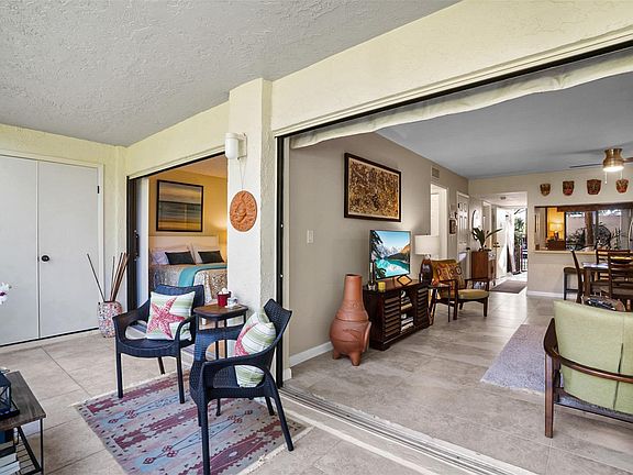 3rd image of 3939 NE 5th Avenue #F103