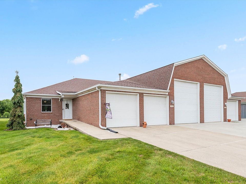 1st image of 11960 Civic Cir
