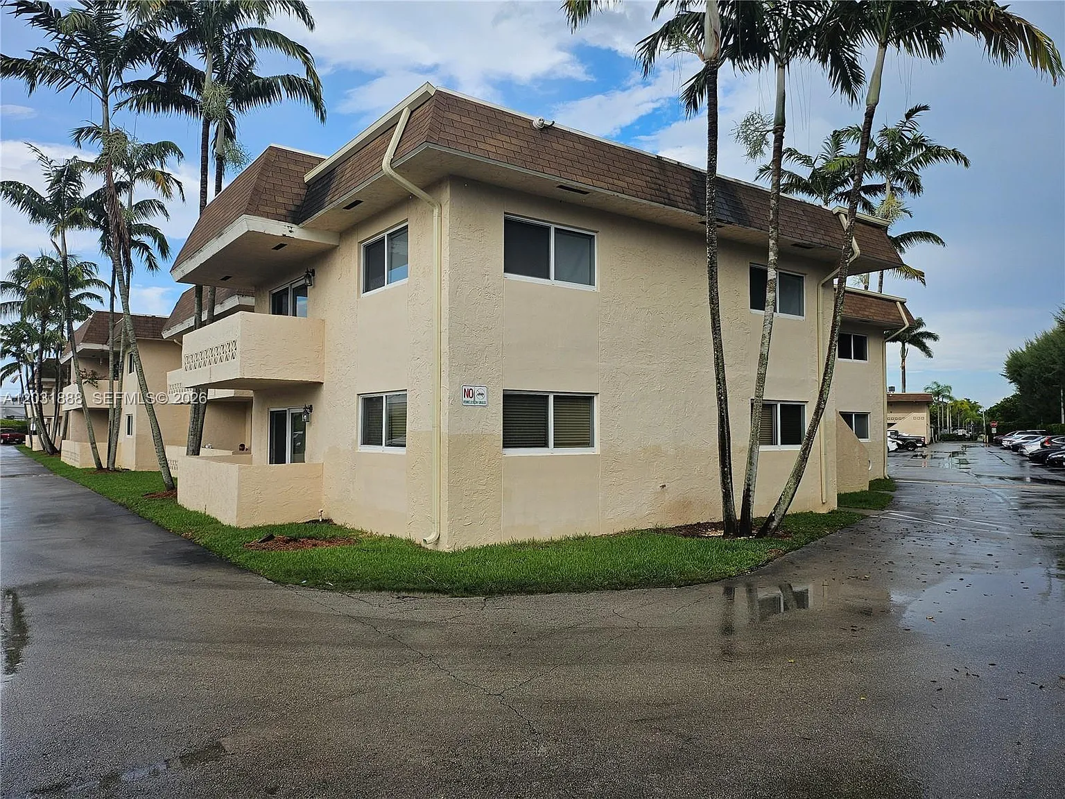 Villagio At Palmetto Bay — Photo 1