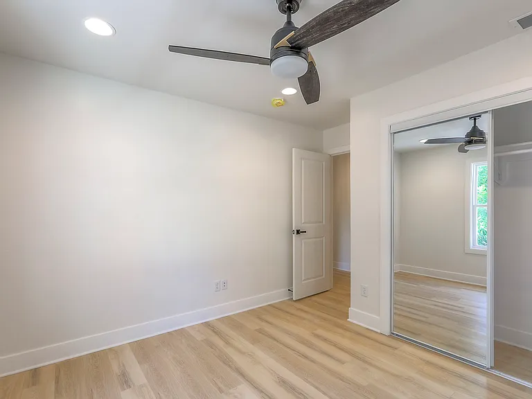 427 W Linden Ave #A — Photo 15