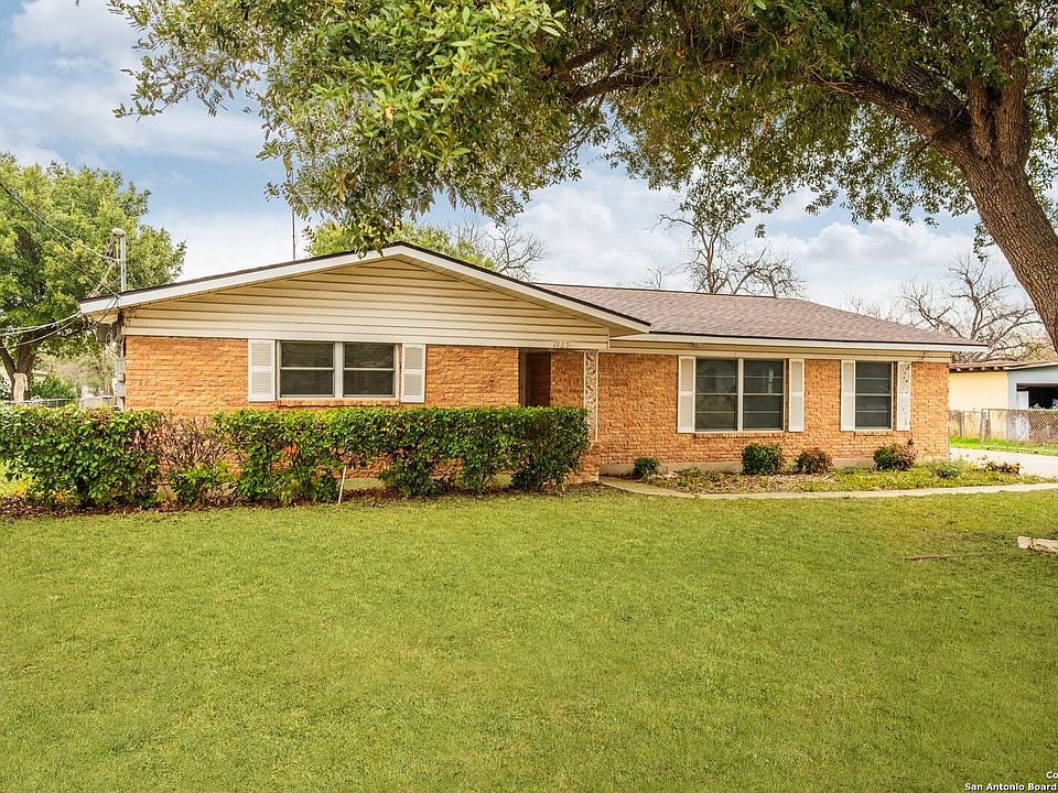 1st image of 1139 THOMPSON PL