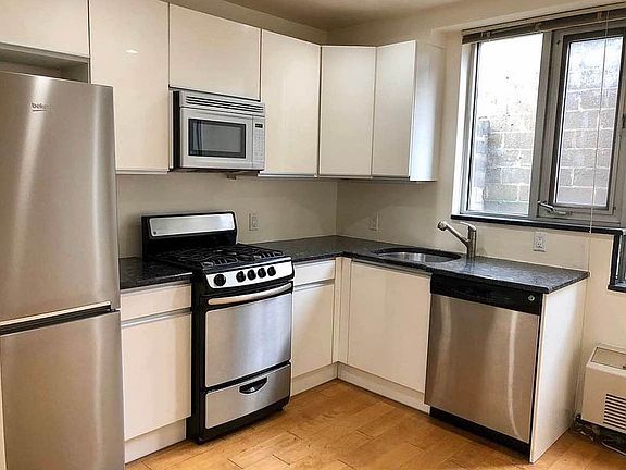 3rd image of 2620 21st St #1A