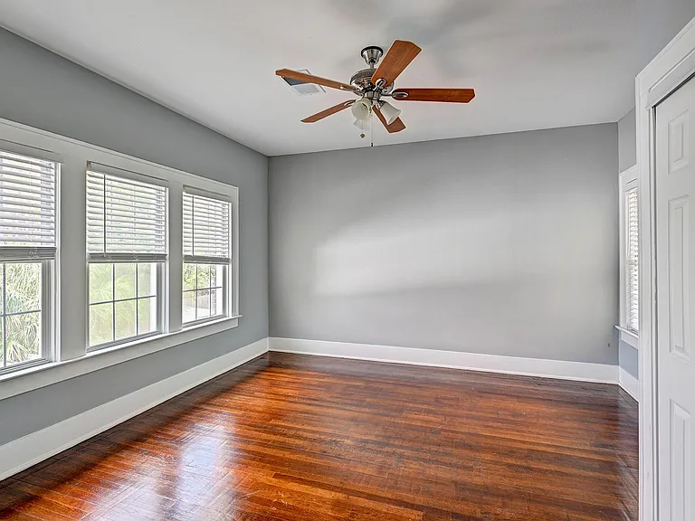 512 W Pierce St — Photo 12