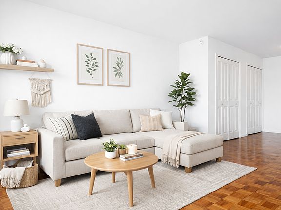 3rd image of 350 W 43rd St APT 31F