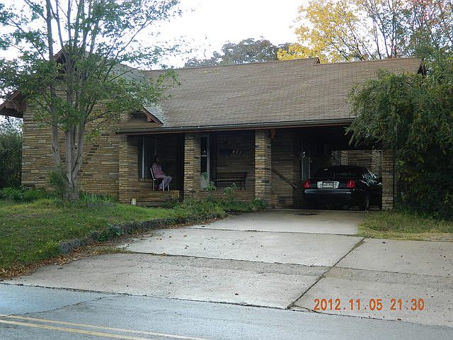 1st image of 106 S Montgomery St