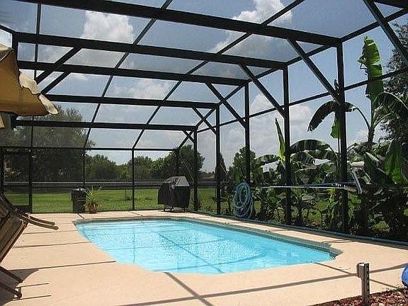 Gorgeous Screened POOL!