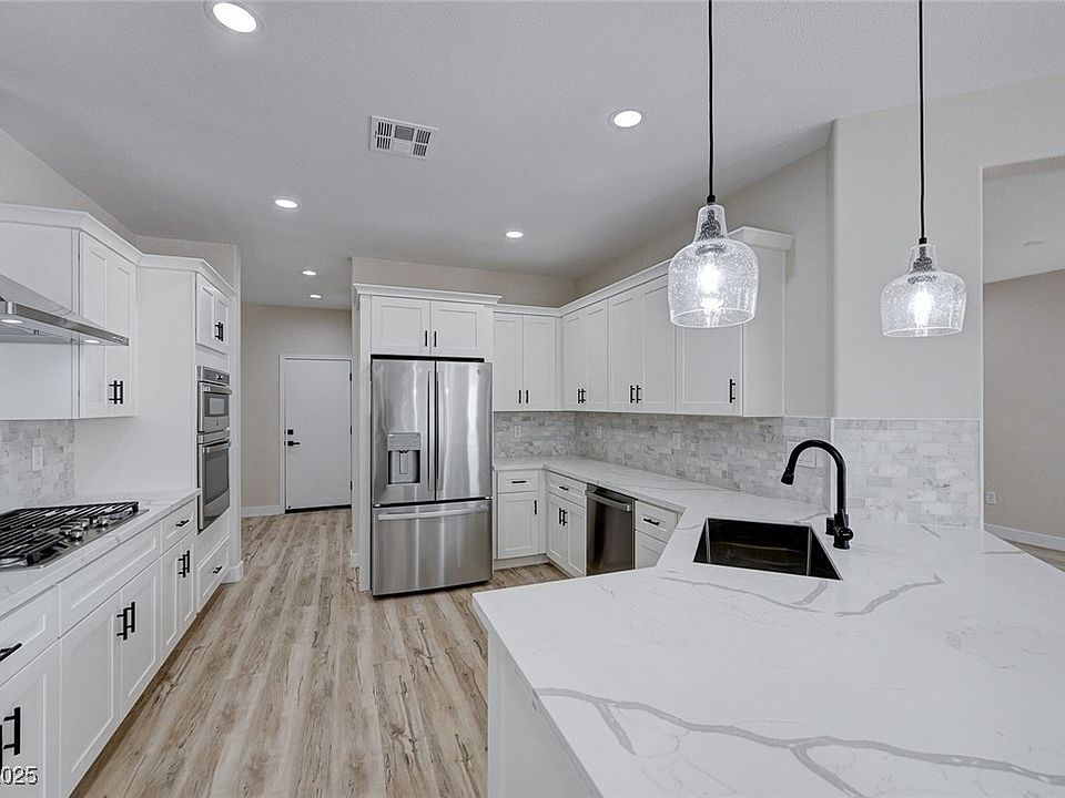 1st image of 2116 Cumberland Hill Dr