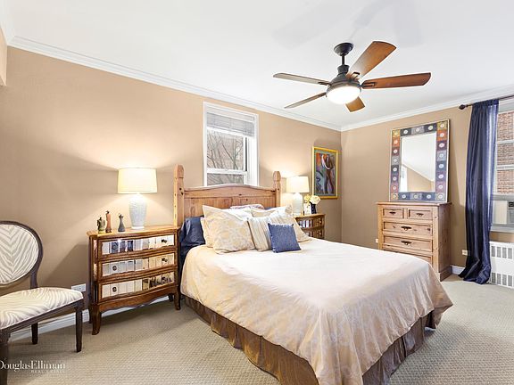 4th image of 11220 72nd Dr APT D47