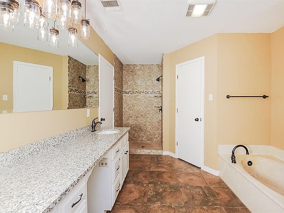 5th image of 7333 Wexford Ct