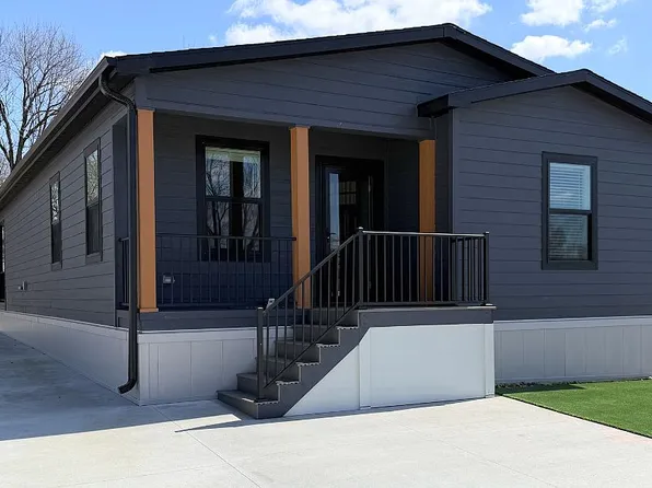 7368 NE Berwick Dr #3, Ankeny, IA 50021