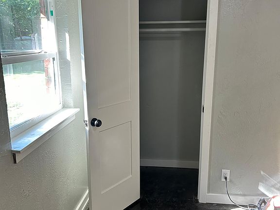 5th image of 1014 Biloxi Dr