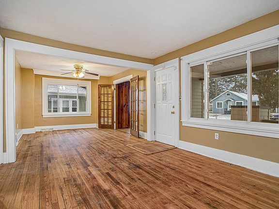 3rd image of 13 Woodlawn Ave S