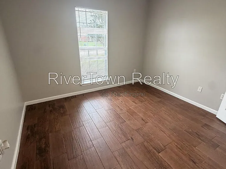 10570 Pecan View Dr — Photo 7