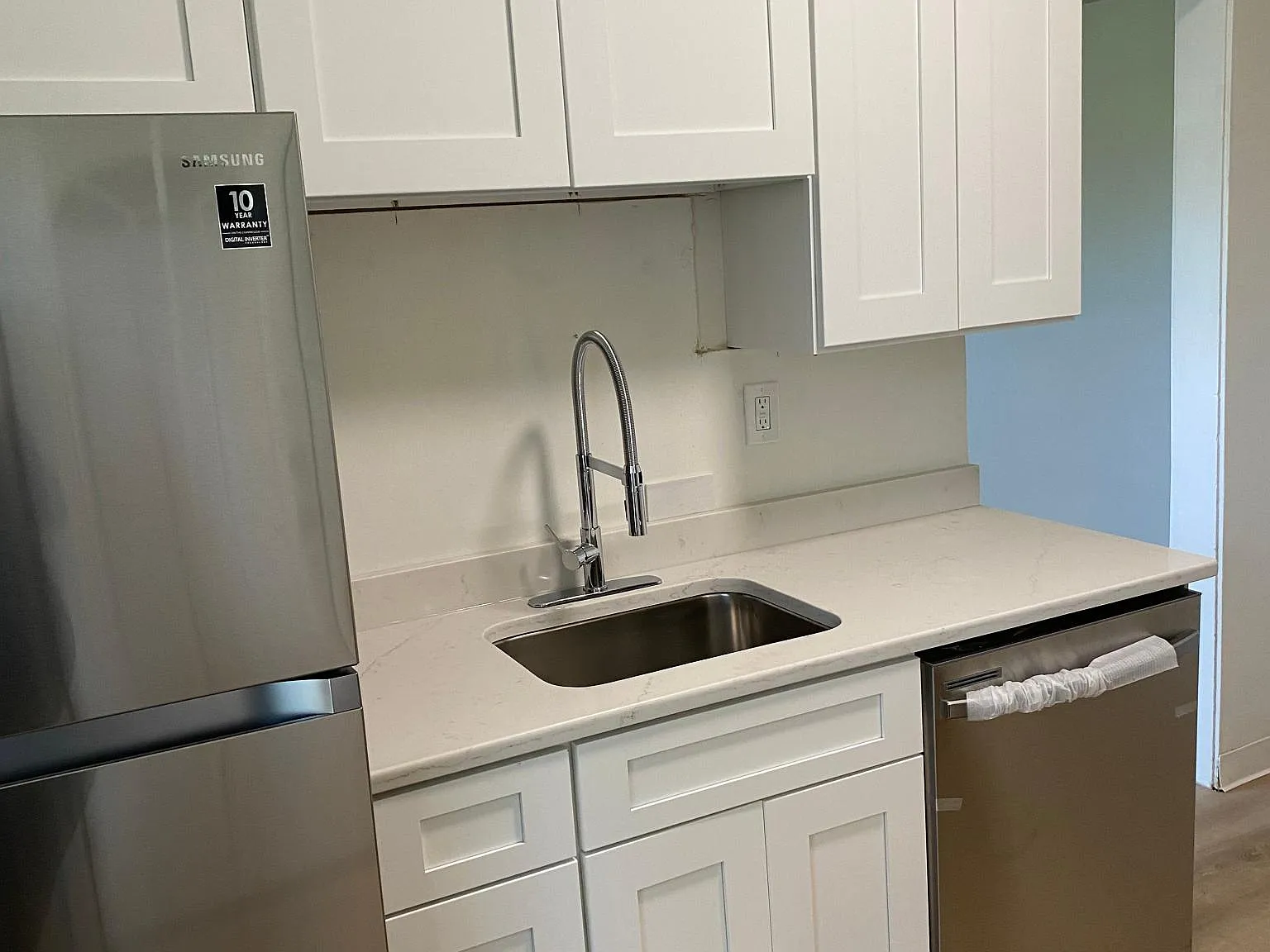 3 bed, 1400 sqft, $1,900 — Photo 3
