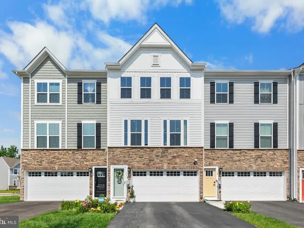 56 Dolcie Ln, Lawrence Township, NJ 08648